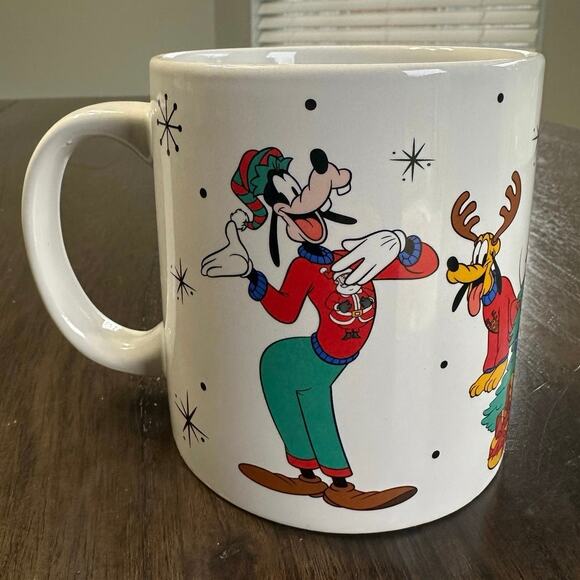 Disney Mickey Mini Goofy Donald & Friends Christmas Theme Mug - Picture 2 of 7